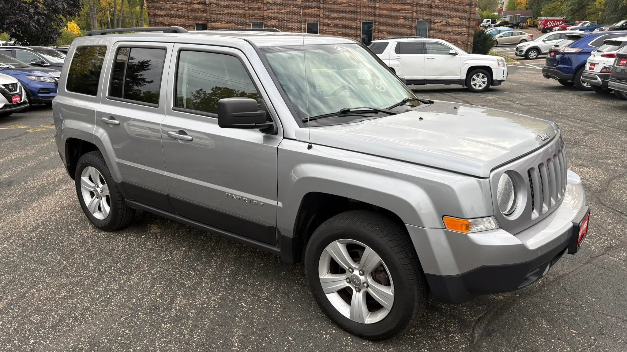 Used 2015 Jeep Patriot Sport w/ Power Value Group AWD/4WD image 12