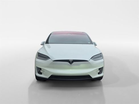 Used 2020 Tesla Model X Long Range image 8