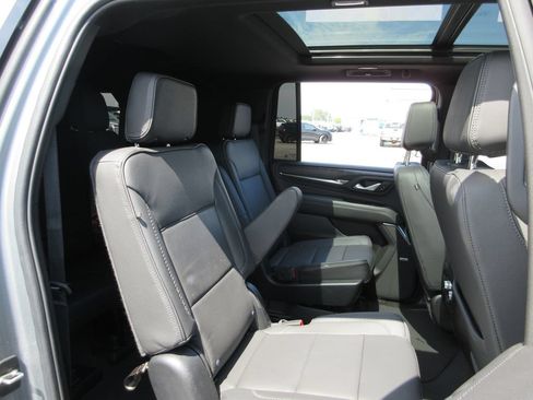 Certified 2024 GMC Yukon XL Denali w/ Max Trailering Package AWD/4WD image 28