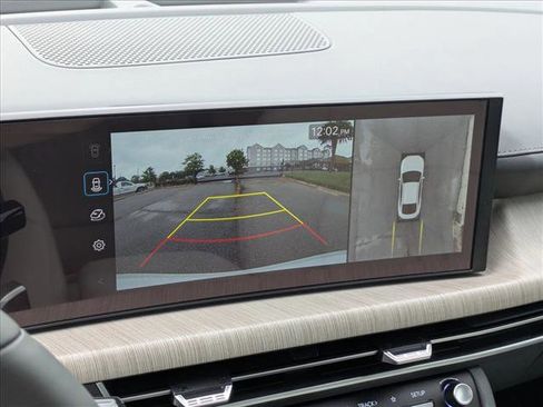 New 2025 Hyundai Sonata Limited image 15