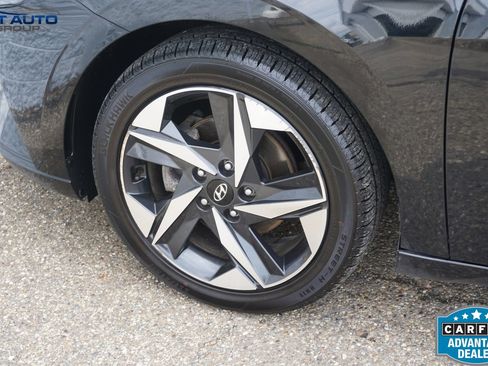 Used 2023 Hyundai Elantra SEL w/ Convenience Package FWD image 14