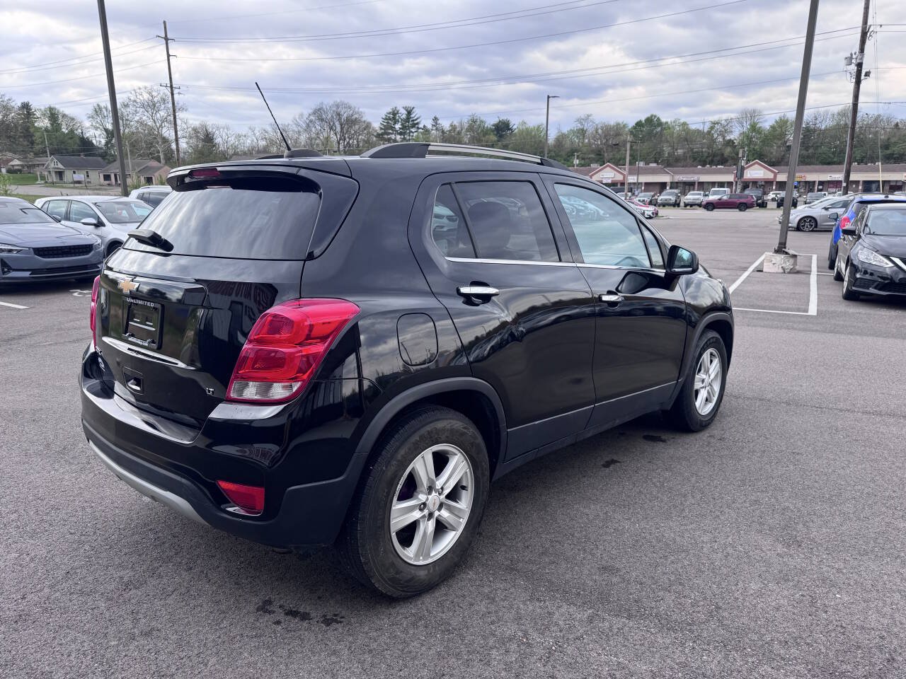 Used 2020 Chevrolet Trax LT w/ LT Convenience Package FWD image 5