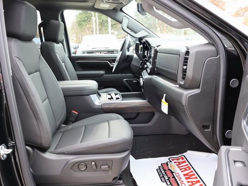 New 2026 GMC Sierra 2500 SLT w/ SLT Premium Package image 40