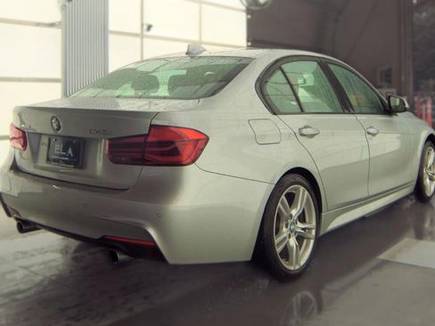 Used 2017 BMW 340i xDrive Sedan AWD/4WD image 10