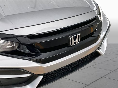 Certified 2021 Honda Civic EX image 29