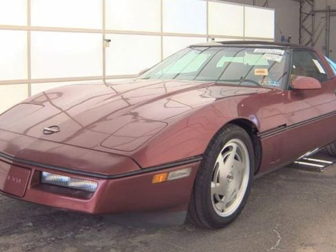 Used 1988 Chevrolet Corvette Coupe image 1