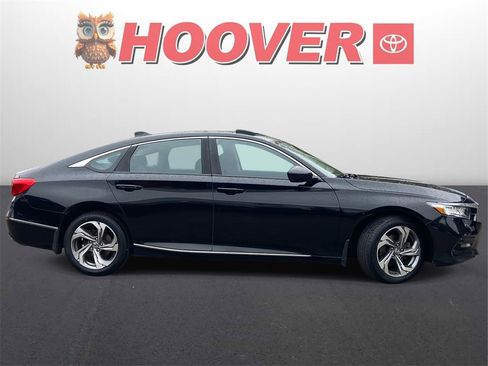 Used 2018 Honda Accord EX image 2