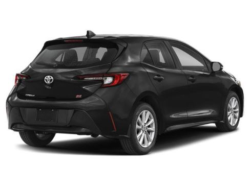 Used 2023 Toyota Corolla SE FWD image 2