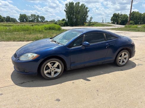 Used 2009 Mitsubishi Eclipse GS image 1