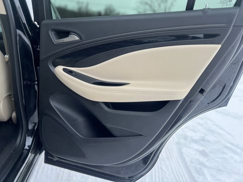 Used 2017 Buick Envision Preferred image 28