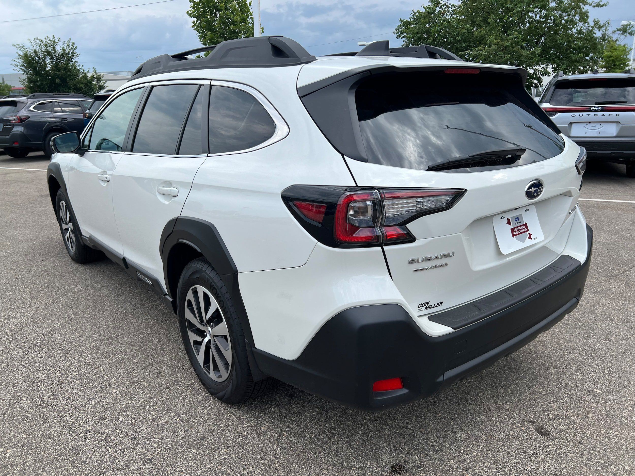 Certified 2025 Subaru Outback Premium w/ Popular Package #1A AWD/4WD image 5