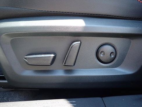 Used 2026 Nissan Rogue SV AWD/4WD image 13