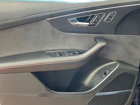 Used 2023 Audi RS Q8 w/ Black Optic Package image 18