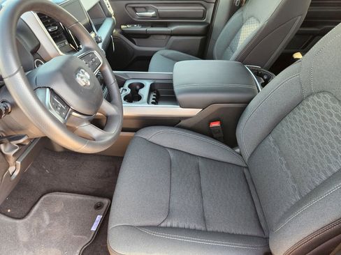 New 2026 RAM 1500 Express AWD/4WD image 13