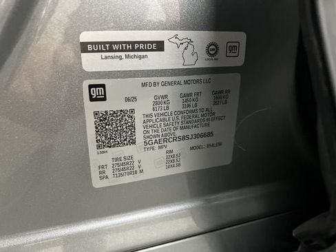 Certified 2025 Buick Enclave Avenir w/ Super Cruise Package FWD image 35