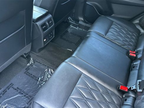 Used 2022 Nissan Rogue Platinum w/ Head-Up Display Package image 12