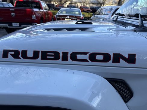 Used 2020 Jeep Gladiator Rubicon image 14