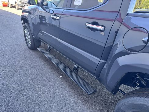 New 2026 Toyota Tacoma Limited AWD/4WD image 25