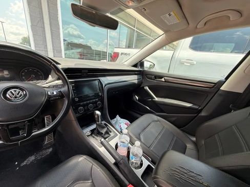 Used 2020 Volkswagen Passat 2.0T R-Line FWD image 23