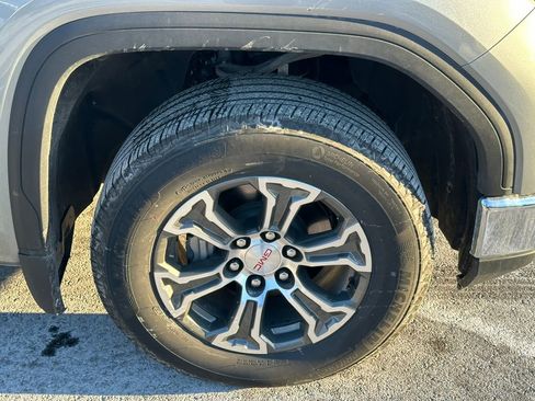 Used 2025 GMC Sierra 1500 SLT image 11