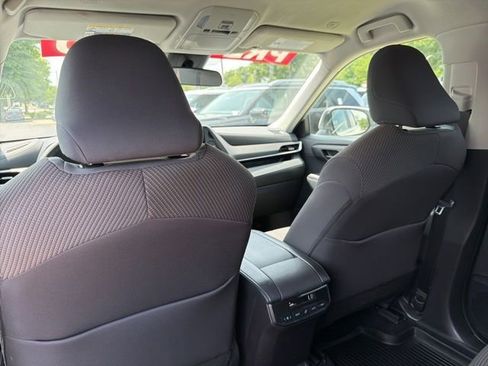 Used 2023 Toyota Highlander L FWD image 30