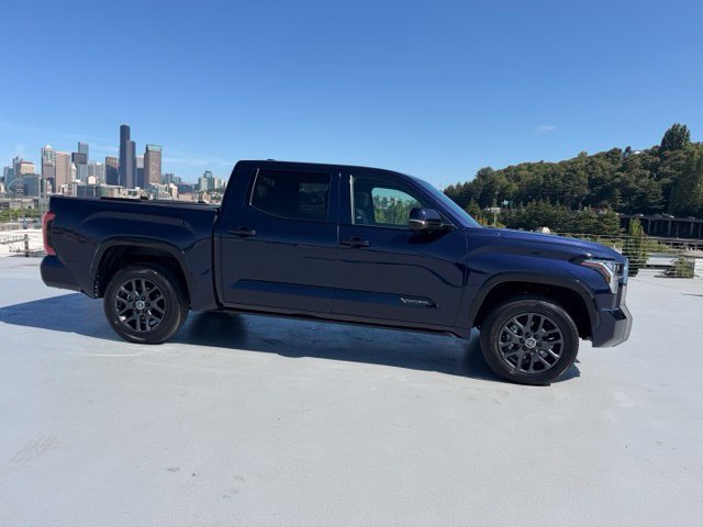 Used 2024 Toyota Tundra Platinum AWD/4WD image 2