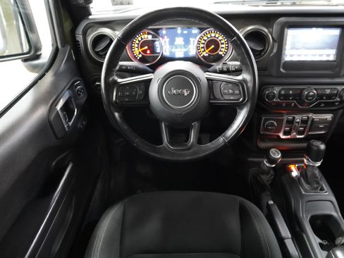 Used 2021 Jeep Wrangler Unlimited Sport AWD/4WD image 12