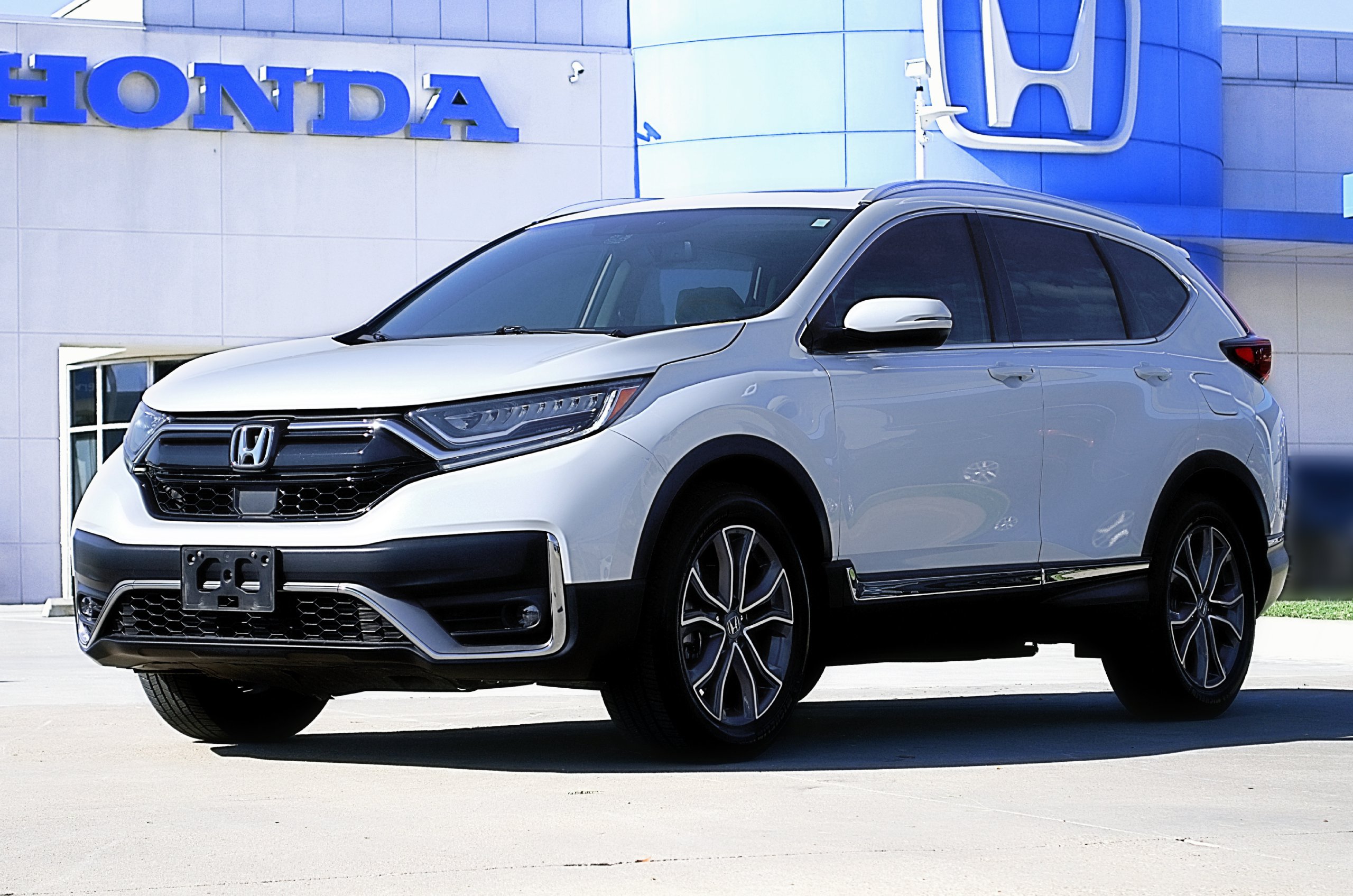 Used 2021 Honda CR-V Touring image 1
