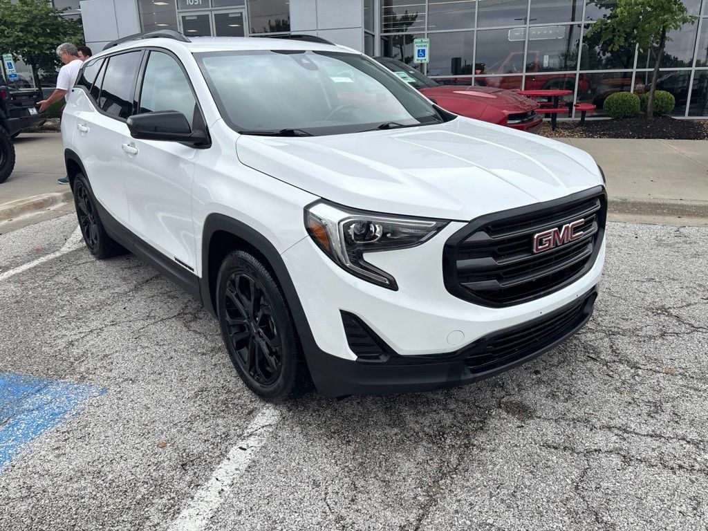 Used 2020 GMC Terrain SLE w/ Elevation Edition FWD image 7