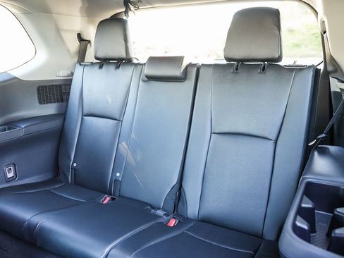 New 2026 Toyota Grand Highlander XLE image 19