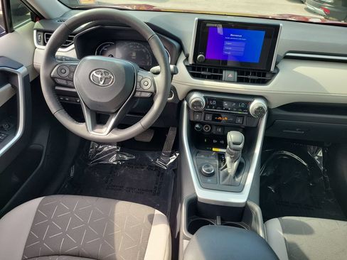 Certified 2025 Toyota RAV4 XLE w/ Convenience Package AWD/4WD image 26
