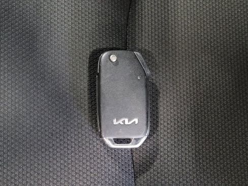 Used 2024 Kia Forte LXS w/ LXS Technology Package FWD image 32