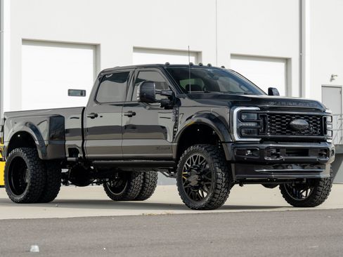 Used 2025 Ford F450 Platinum image 6