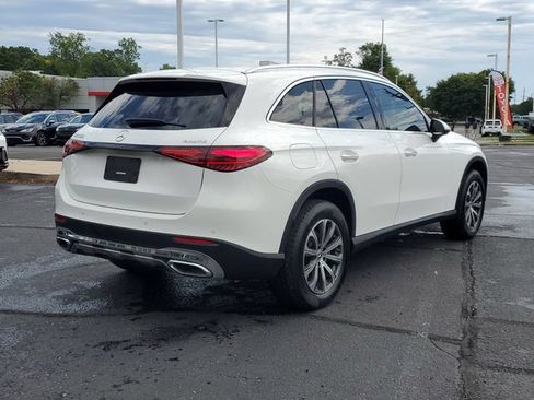 Used 2024 Mercedes-Benz GLC 300 4MATIC image 4