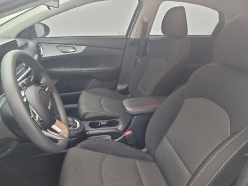 Used 2023 Kia Forte LXS image 17