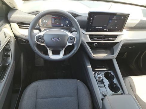 Certified 2025 Ford Explorer Active image 16