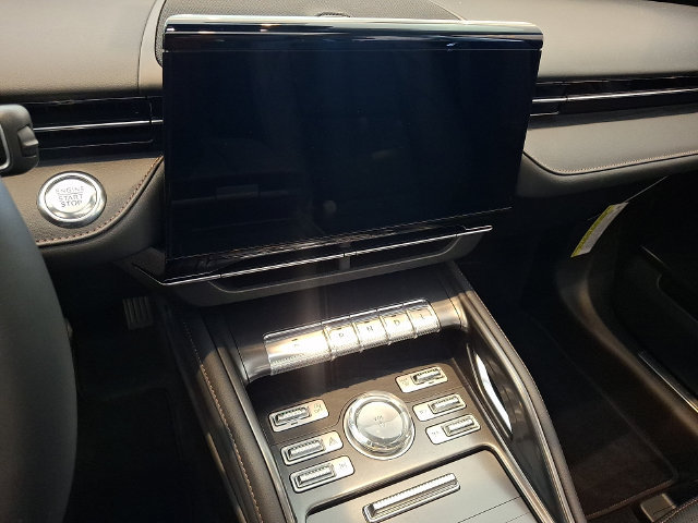 New 2026 Lincoln Nautilus Reserve w/ Jet Appearance Package AWD/4WD image 10