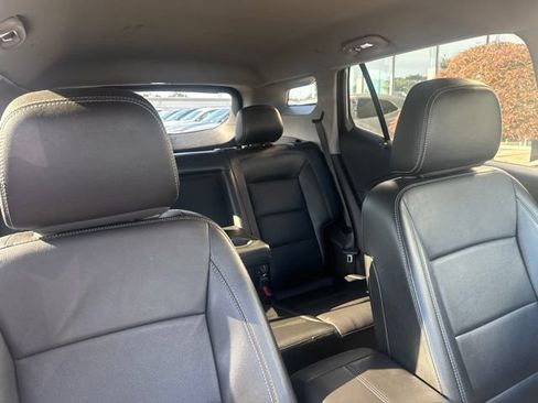 Used 2024 GMC Terrain SLT AWD/4WD image 21