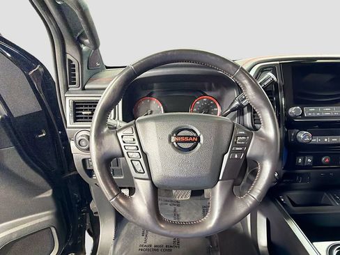 Used 2021 Nissan Titan PRO-4X w/ Pro-4x Convenience Package AWD/4WD image 13
