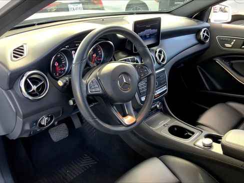 Certified 2020 Mercedes-Benz GLA 250 4MATIC image 17