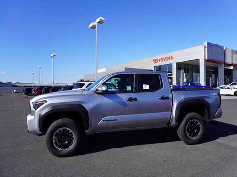 New 2026 Toyota Tacoma TRD Off-Road image 6