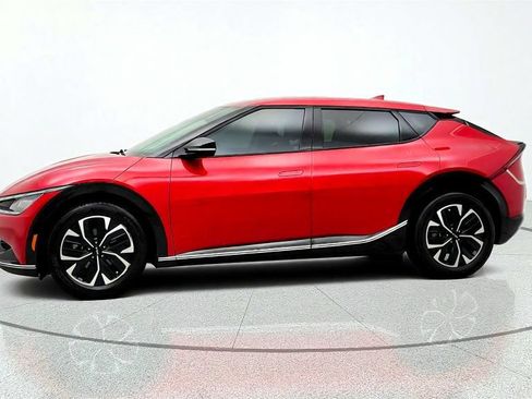 Used 2022 Kia EV6 Wind RWD image 8