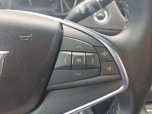 Used 2024 Cadillac XT5 Luxury AWD/4WD image 17