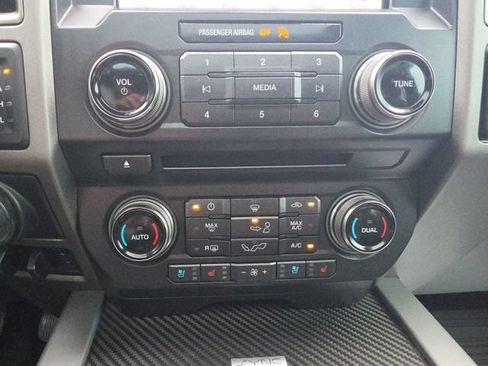Used 2018 Ford F150 Raptor w/ Equipment Group 802A Luxury AWD/4WD image 31