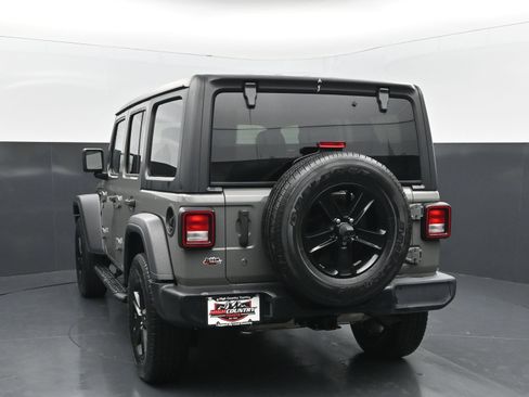 Used 2019 Jeep Wrangler Unlimited Sport AWD/4WD image 4