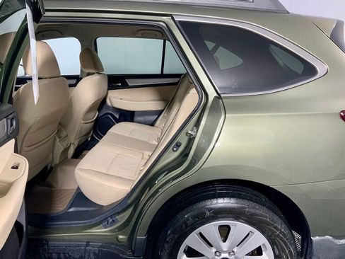 Used 2019 Subaru Outback 2.5i Premium image 27