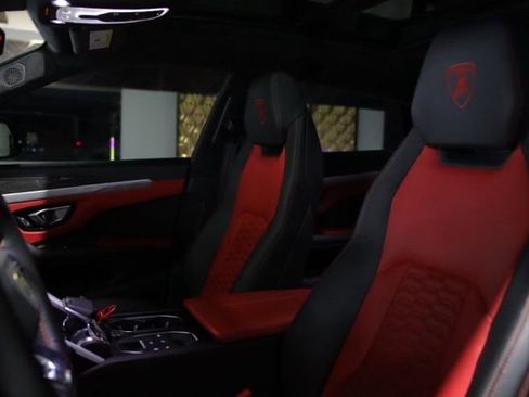 Used 2021 Lamborghini Urus AWD/4WD image 10