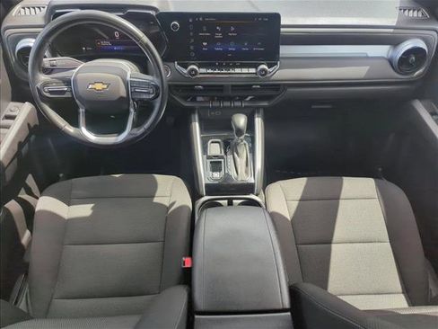 Used 2024 Chevrolet Colorado LT w/ LT Convenience Package image 18