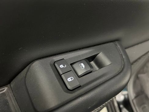 Used 2024 Jeep Grand Cherokee Altitude image 16