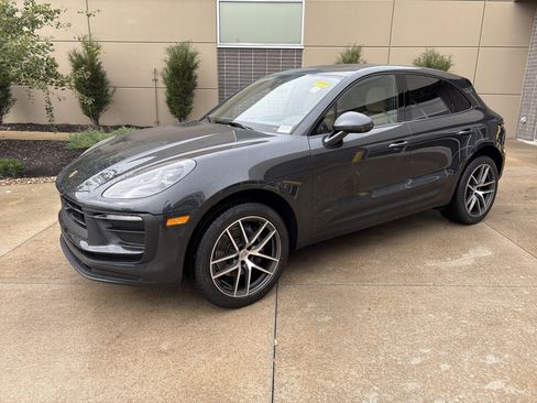Used 2024 Porsche Macan image 5